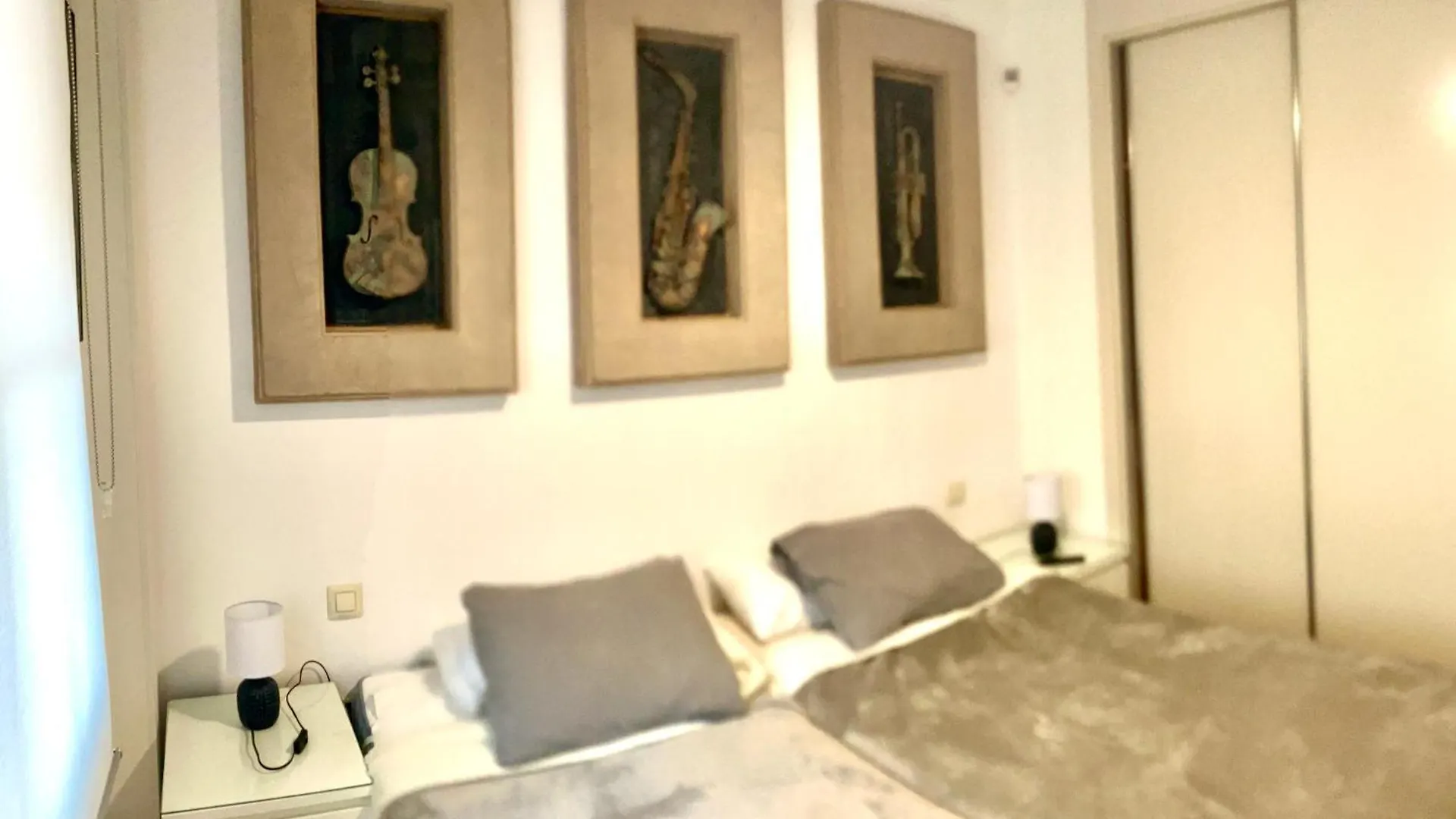 Maravilloso Apartamento Centrico De 70M2, Jardin Propio 40M2 Con Piscina Para Ninos Y Parking Opcional Malaga 0*,