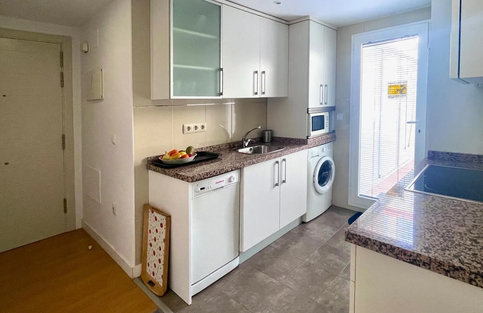 Maravilloso Apartamento Centrico De 70M2, Jardin Propio 40M2 Con Piscina Para Ninos Y Parking Opcional Málaga 0*,  Spanje