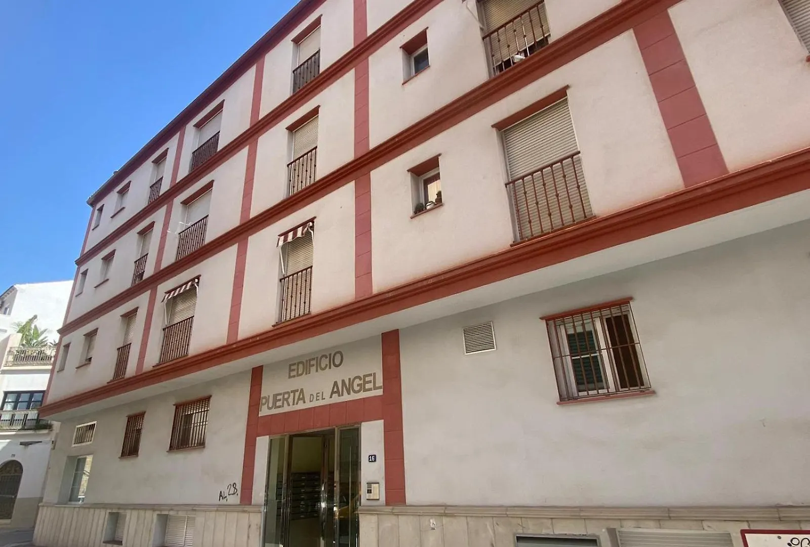 Maravilloso Apartamento Centrico De 70M2, Jardin Propio 40M2 Con Piscina Para Ninos Y Parking Opcional Málaga 0*,
