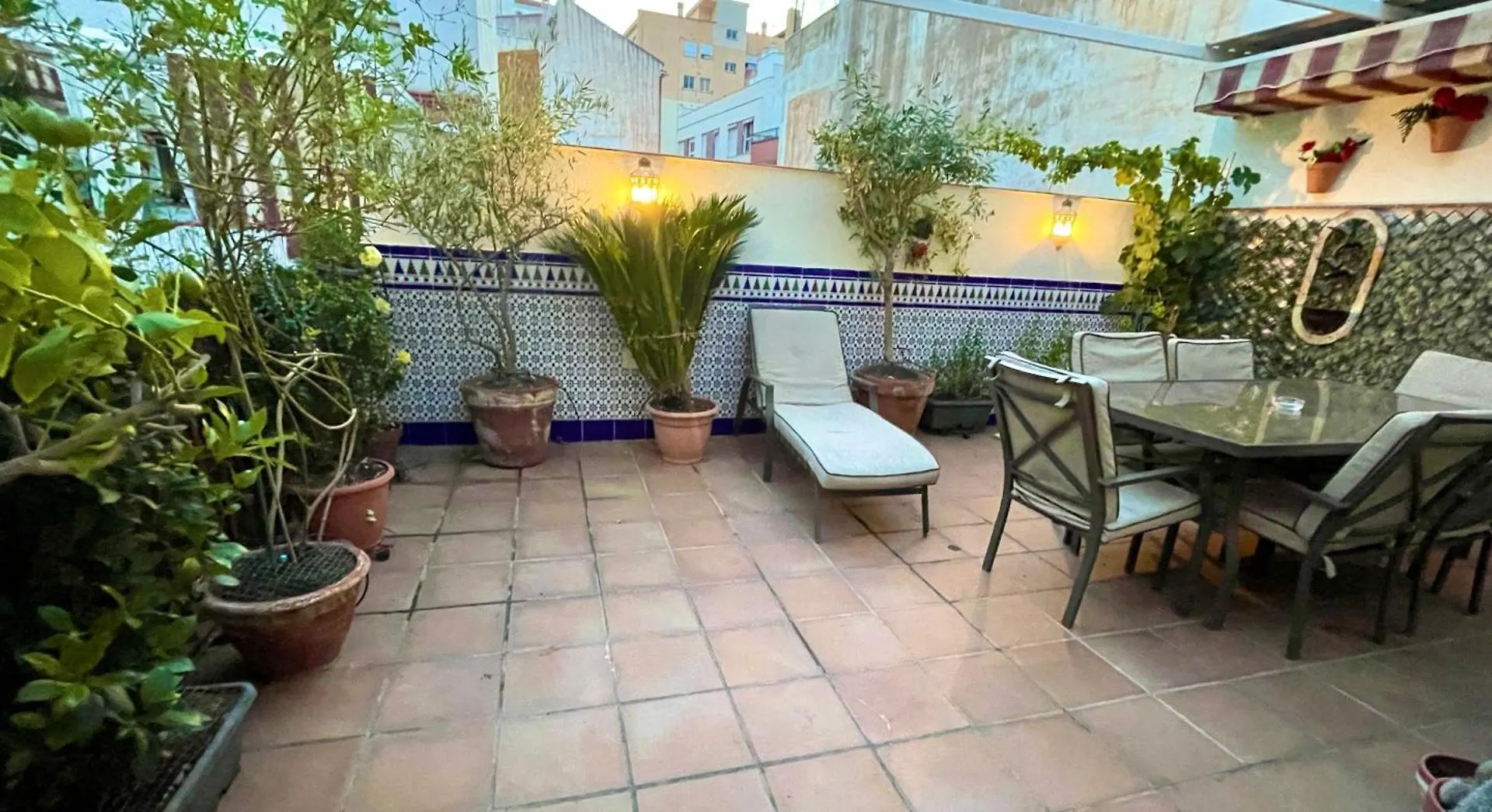 Maravilloso Apartamento Centrico De 70M2, Jardin Propio 40M2 Con Piscina Para Ninos Y Parking Opcional Málaga Spanje