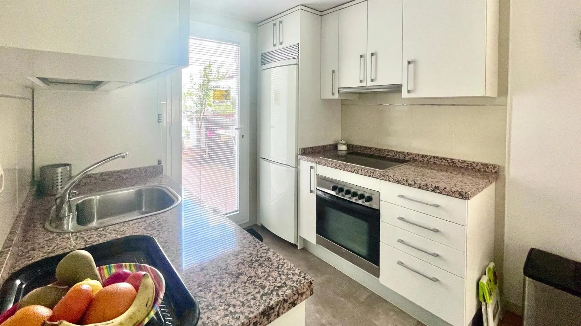 Maravilloso Apartamento Centrico De 70M2, Jardin Propio 40M2 Con Piscina Para Ninos Y Parking Opcional Málaga Appartement