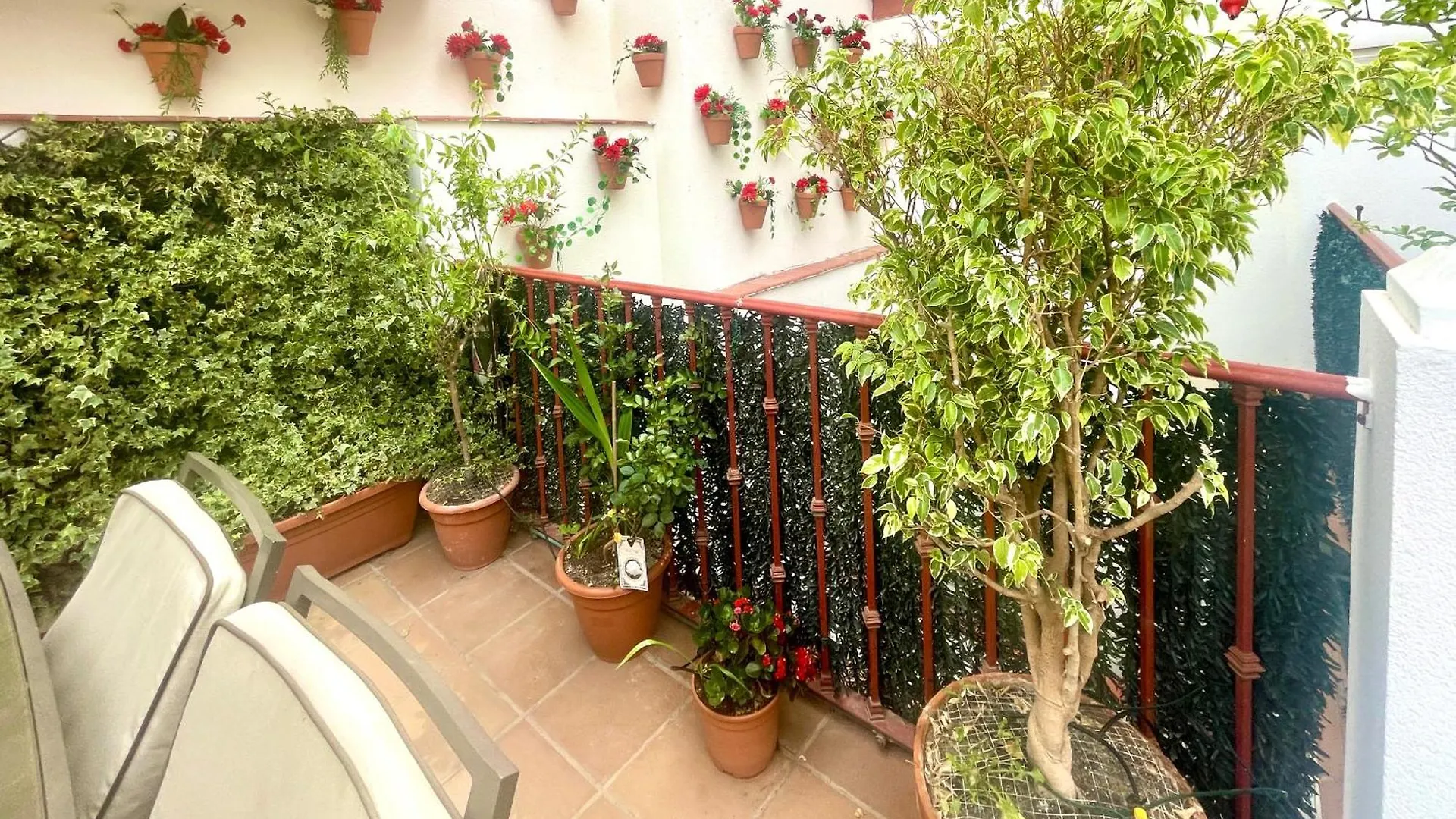 Appartement Maravilloso Apartamento Centrico De 70M2, Jardin Propio 40M2 Con Piscina Para Ninos Y Parking Opcional Málaga Spanje