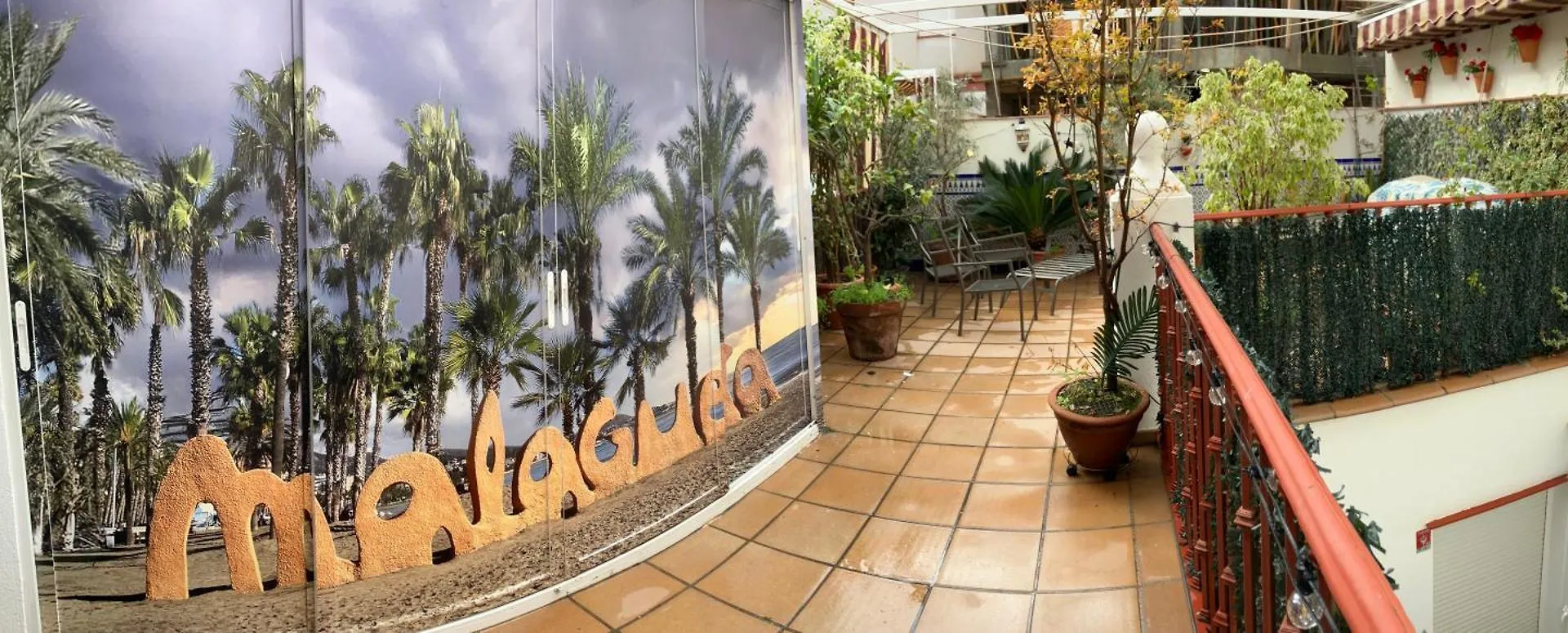 Maravilloso Apartamento Centrico De 70M2, Jardin Propio 40M2 Con Piscina Para Ninos Y Parking Opcional Málaga 0*,