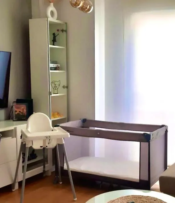 Maravilloso Apartamento Centrico De 70M2, Jardin Propio 40M2 Con Piscina Para Ninos Y Parking Opcional Malaga 0*,